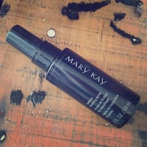 Mary Kay Makeup Finishing Spray